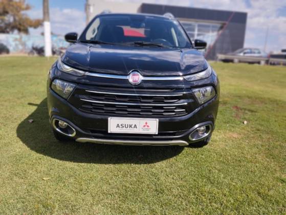 FIAT TORO 2.0 16V TURBO DIESEL VOLCANO 4WD AT9 FIAT TORO 2.0 16V TURBO DIESEL VOLCANO 4WD AT9
